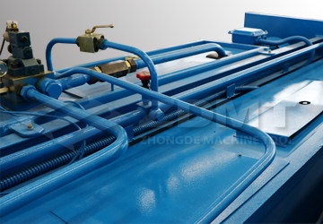 液压体系.jpg 液压体系.jpg