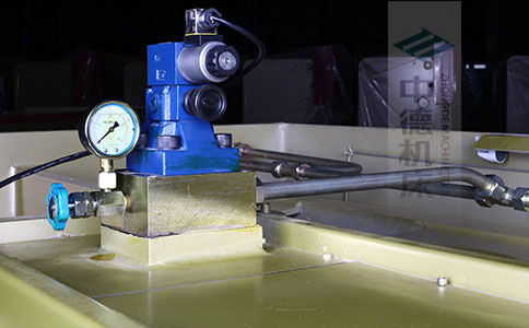 ZDS-1032接纳国际高品德液压阀,不漏油,无端障,能实时显现油压,并接纳全金属高压管毗连保障品德.jpg ZDS-1032接纳国际高品德液压阀,不漏油,无端障,能实时显现油压,并接纳全金属高压管毗连保障品德.jpg