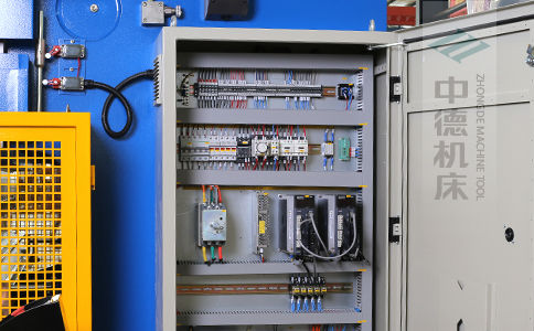 ZDPK-16032接纳法国入口施耐德元气件,不变耐用寿命长.jpg ZDPK-16032接纳法国入口施耐德元气件,不变耐用寿命长.jpg